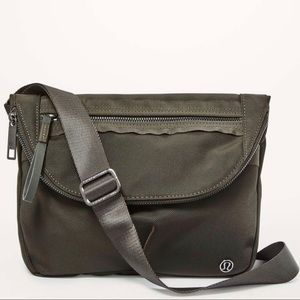 COPY - Lululemon Festival Bag II 5L